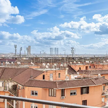 Viola Penthouse With Panoramic View Řím