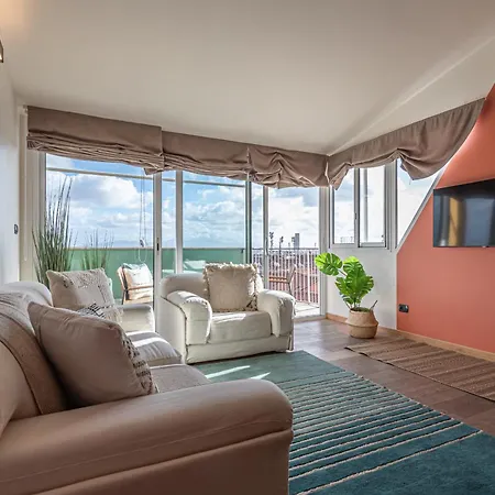 Viola Penthouse With Panoramic View Apartmán